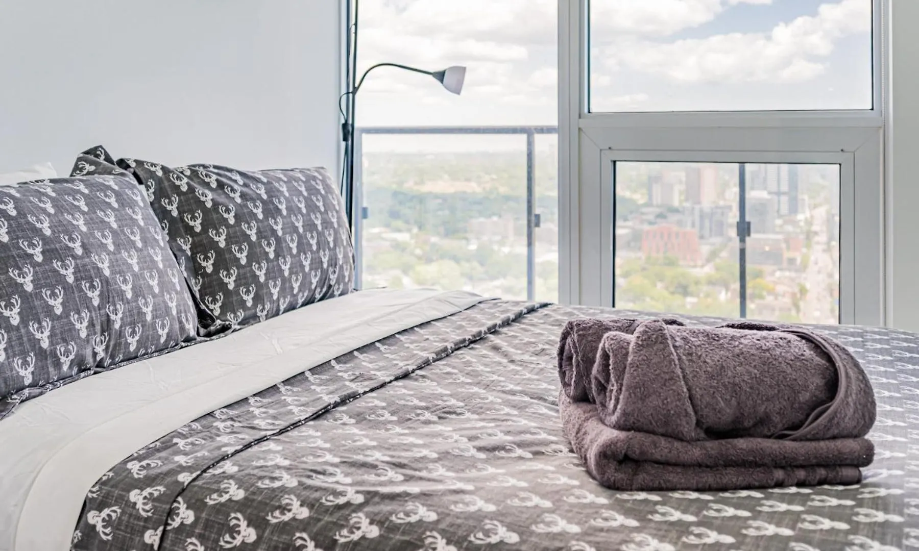 Guest house Luxury Properties Close To Rogers Center In Toronto Downtown Core Canada