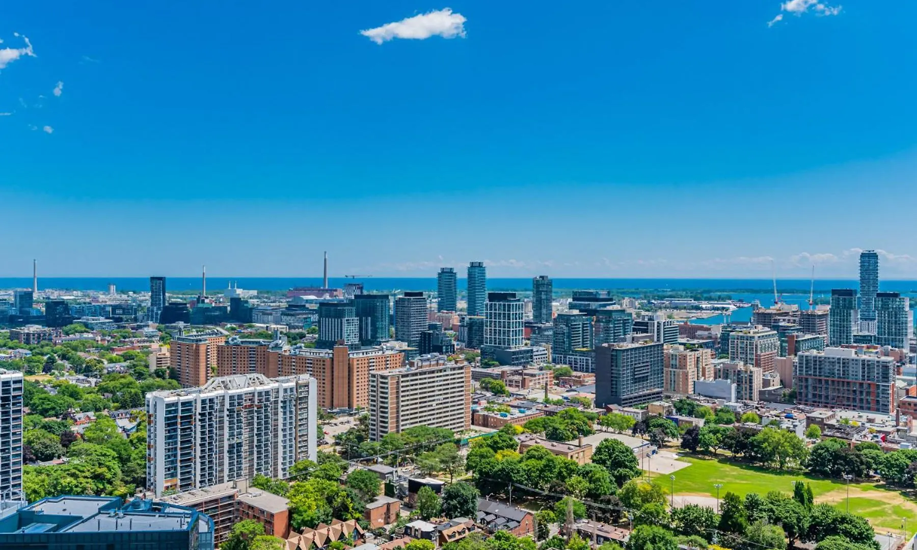 Luxury Properties Close To Rogers Center In Toronto Downtown Core Guest house