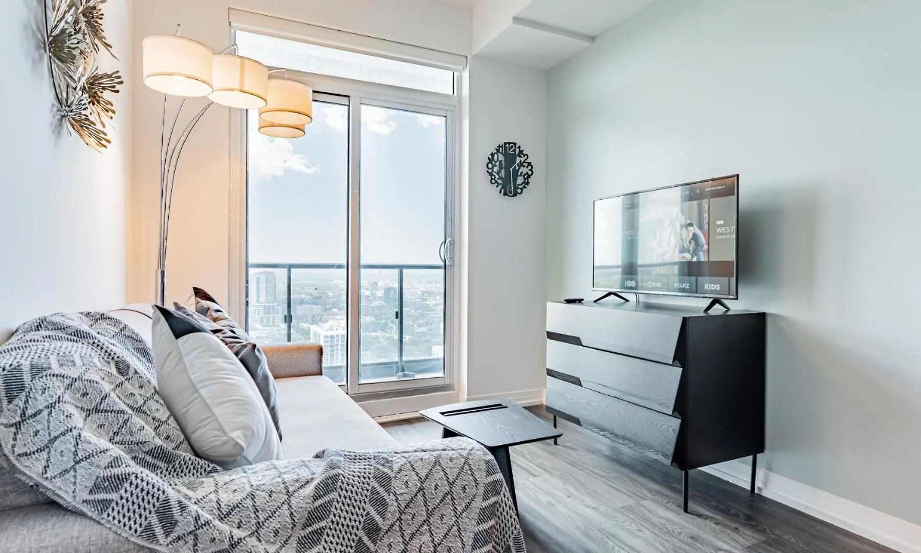 Luxury Properties Close To Rogers Center In Toronto Downtown Core 0*,