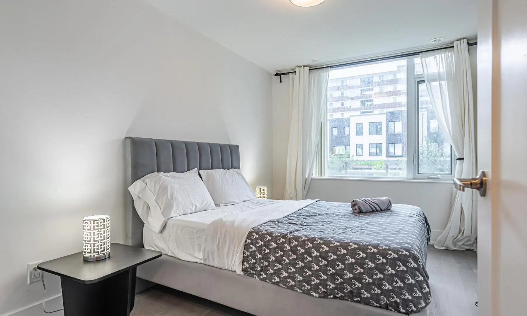 Luxury Properties Close To Rogers Center In Toronto Downtown Core Guest house